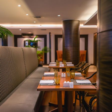 ブールバード ホテル バンコク スクンビット バンコク都 エクステリア 写真 Interior of the restaurant