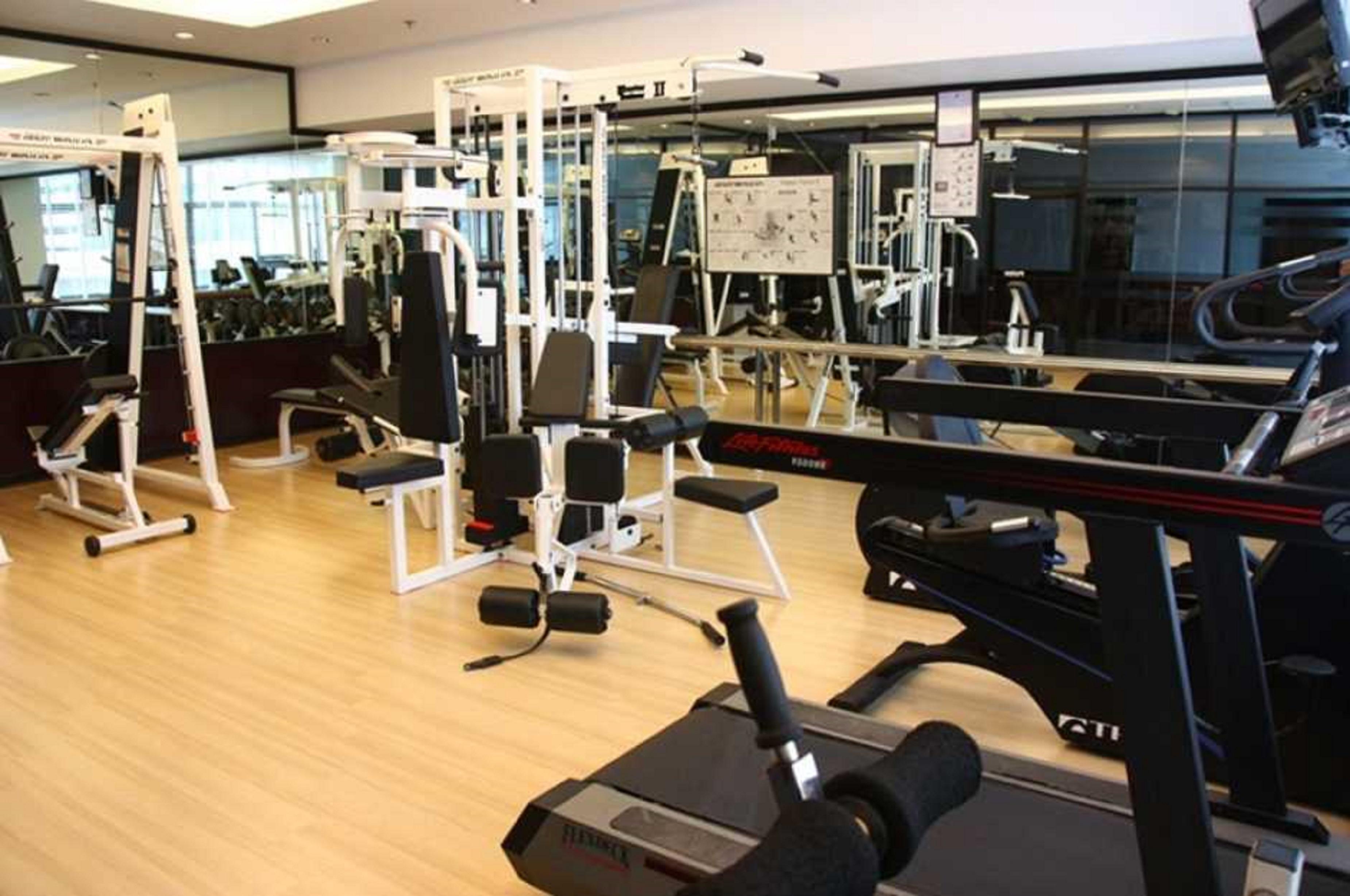 ブールバード ホテル バンコク スクンビット バンコク都 エクステリア 写真 A gym